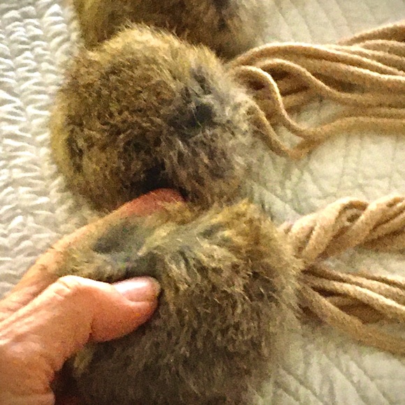 Women's Echo Winter Scarf - Ample Size - Over 7 foot Long!!! Tan / Camel Color - Picture 3 of 6